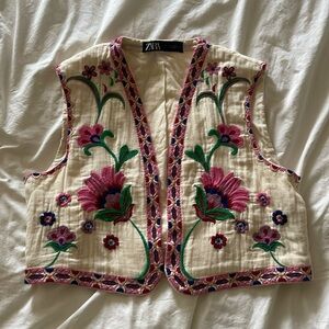 Embroidered ZARA vest. Pink floral, size large.